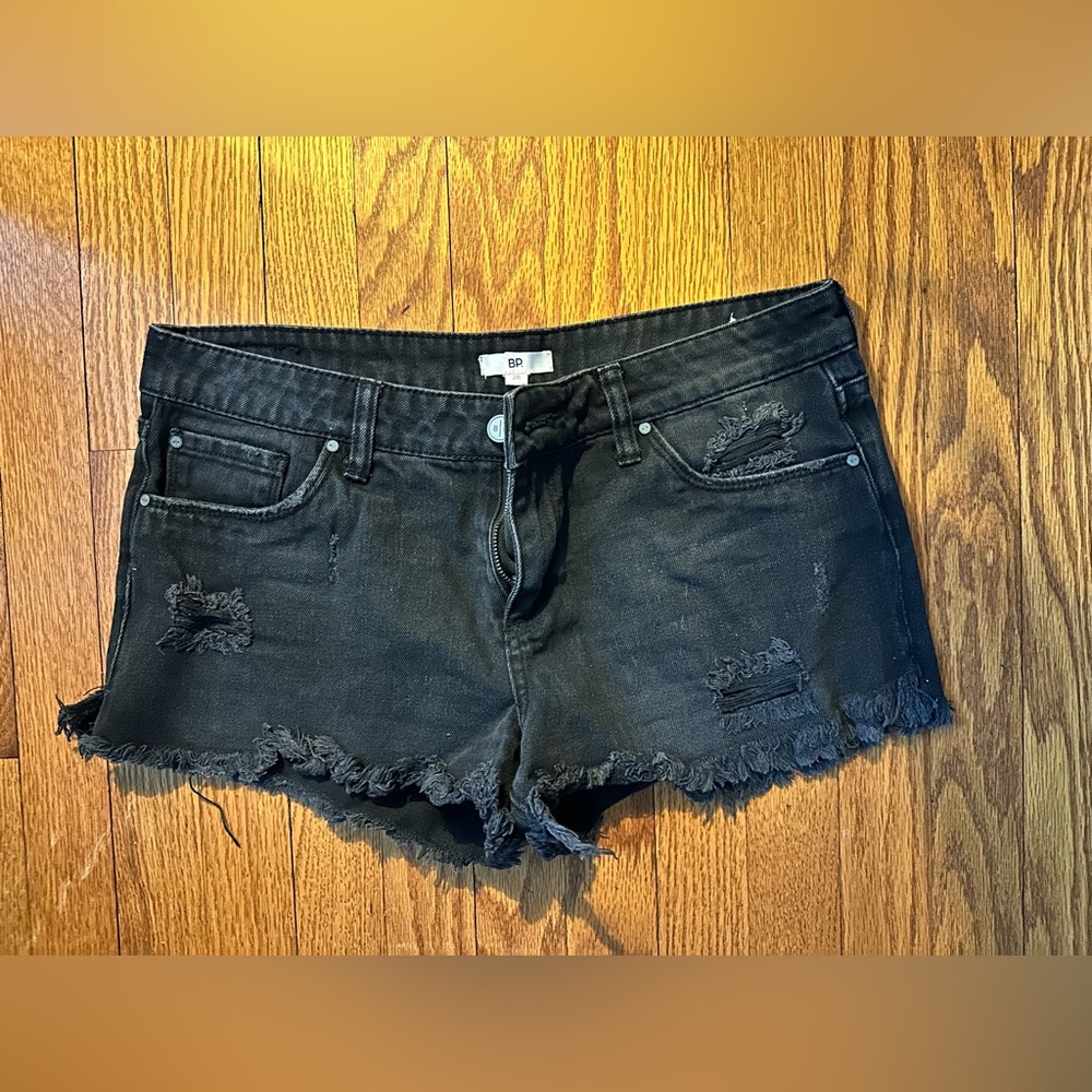 BP black jean shorts
Size 28